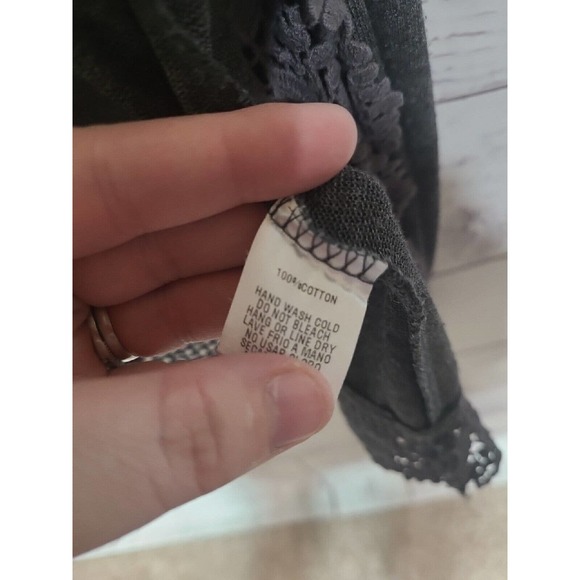Easel Charcoal Gray Crochet Trim Long Sleeve Cardigan Sweater Womans Size Small - Picture 6 of 6